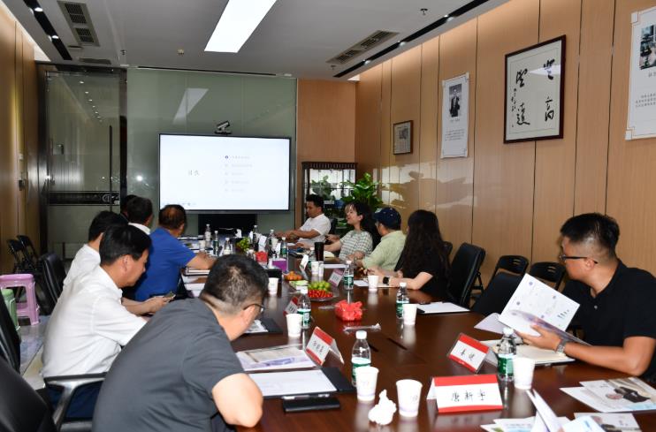 大連市人大常委會(huì)領(lǐng)導(dǎo)蒞臨達(dá)博生物調(diào)研考察